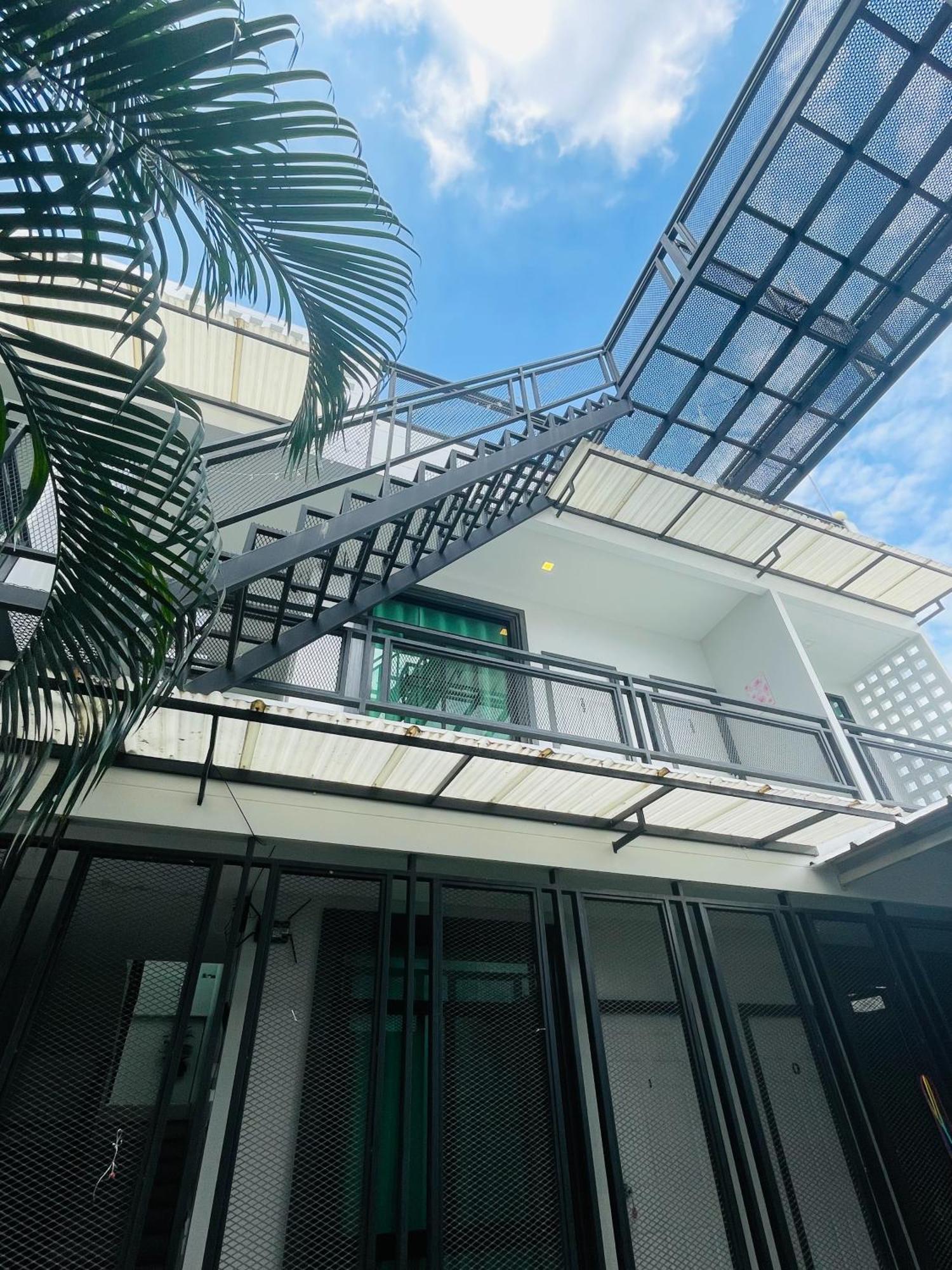 Sky View Home And Hostel Chiangmai Chiang Mai Dış mekan fotoğraf